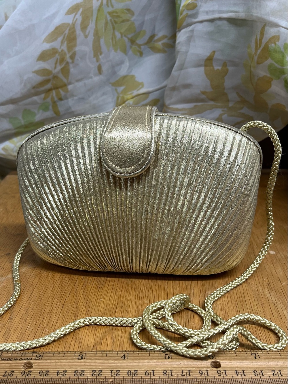 Vintage Gold Metallic Pleated Hard Shell Evening Clutch Bag Braided Rope